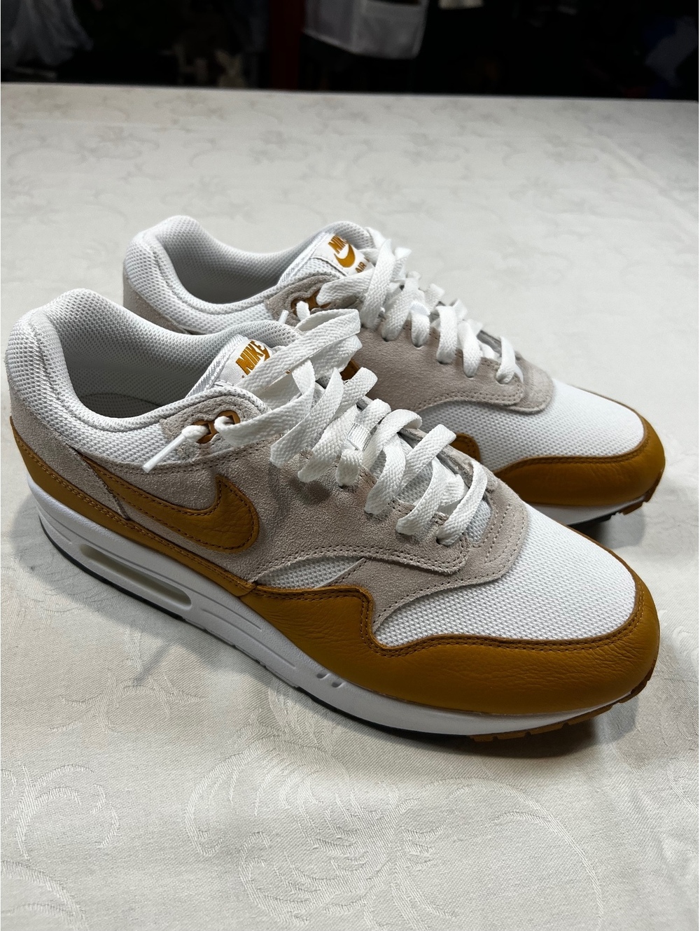 NEW Nike Air Max 1 Bronze Orewood Brown White Mens Size 10.5